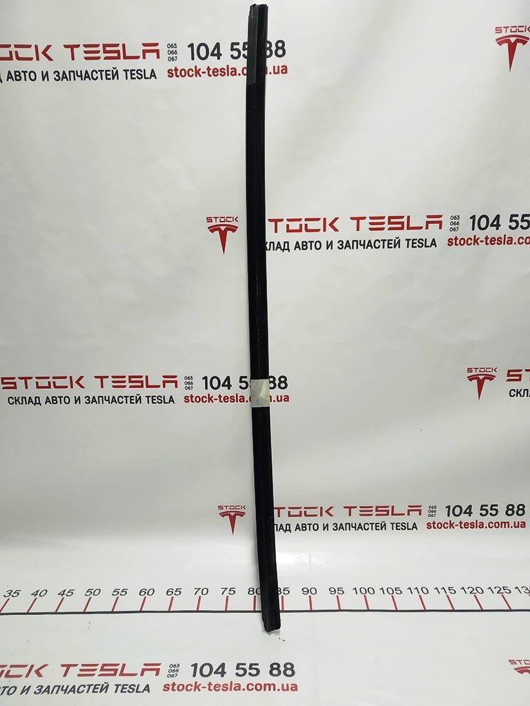 2 Молдинг наружный двери задней левой хром Tesla model 3 1080745-99-G